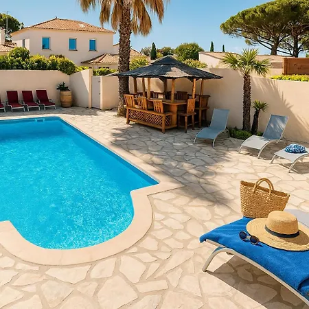 Ferienhaus Maison Julia- De La Nartelle 200m -terrasse - Piscine Au Sel - Parking - Bbq - Check-in 17h-20h Maximum- Calme&détente Rêve D'azur Maxime